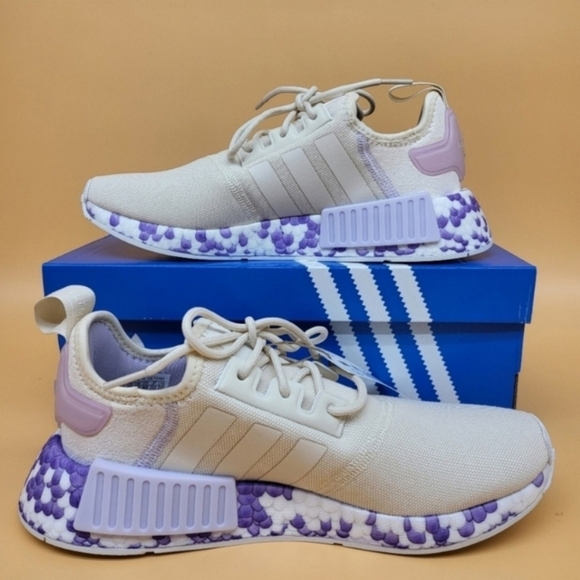 New Adidas Originals Women's NMD_R1 Running Shoes Size 8 - Picture 2 of 7